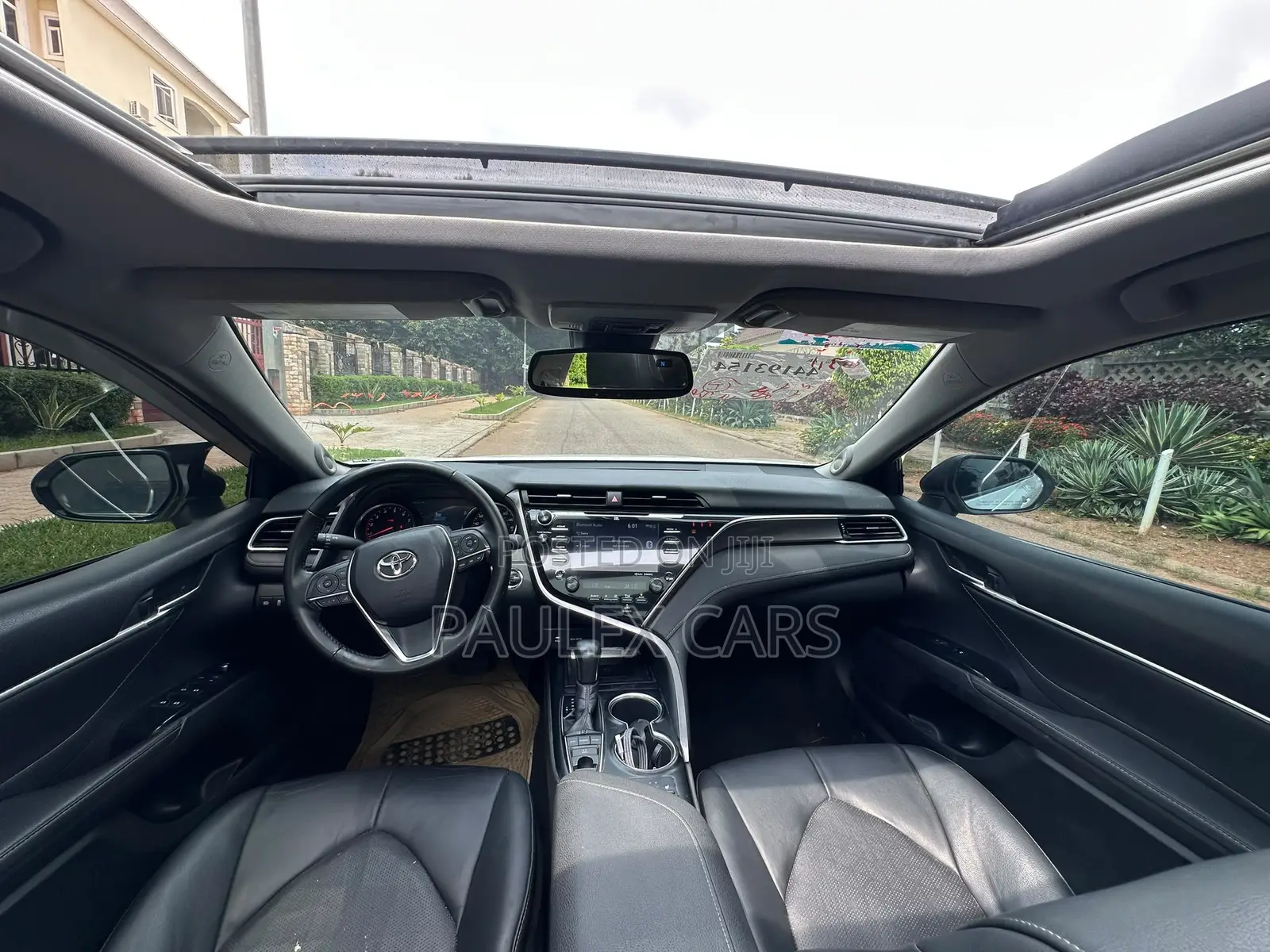 Toyota Camry XSE FWD (2.5L 4cyl 8AM) 2018 White