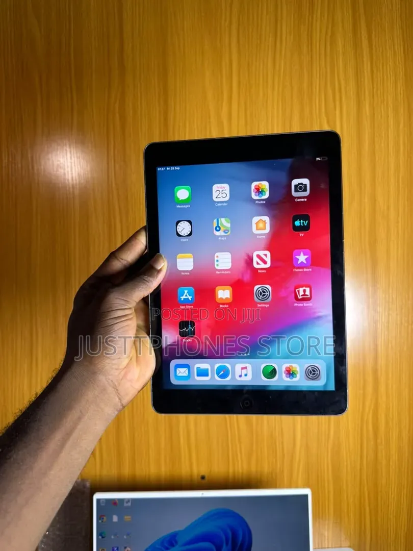 Apple iPad Air 16 GB Silver