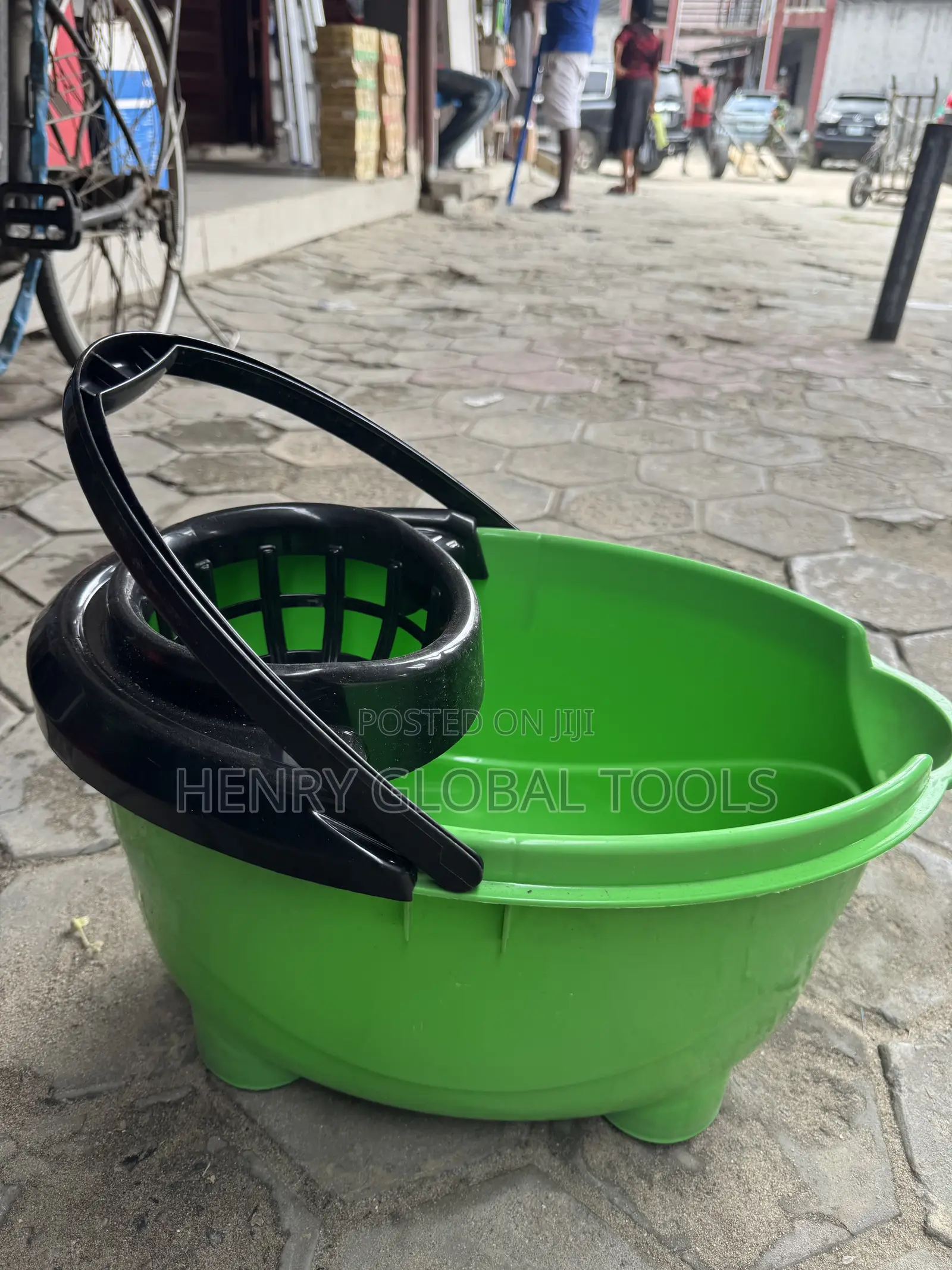 Plastic Mop Bucket With Wringer
