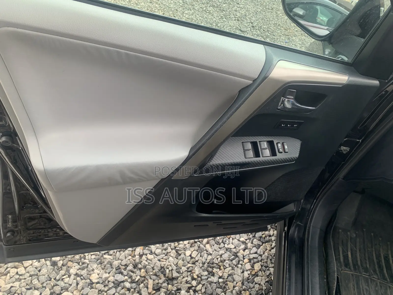 Toyota RAV4 Limited 4dr SUV AWD (2.5L 4cyl 6A) 2015 Black