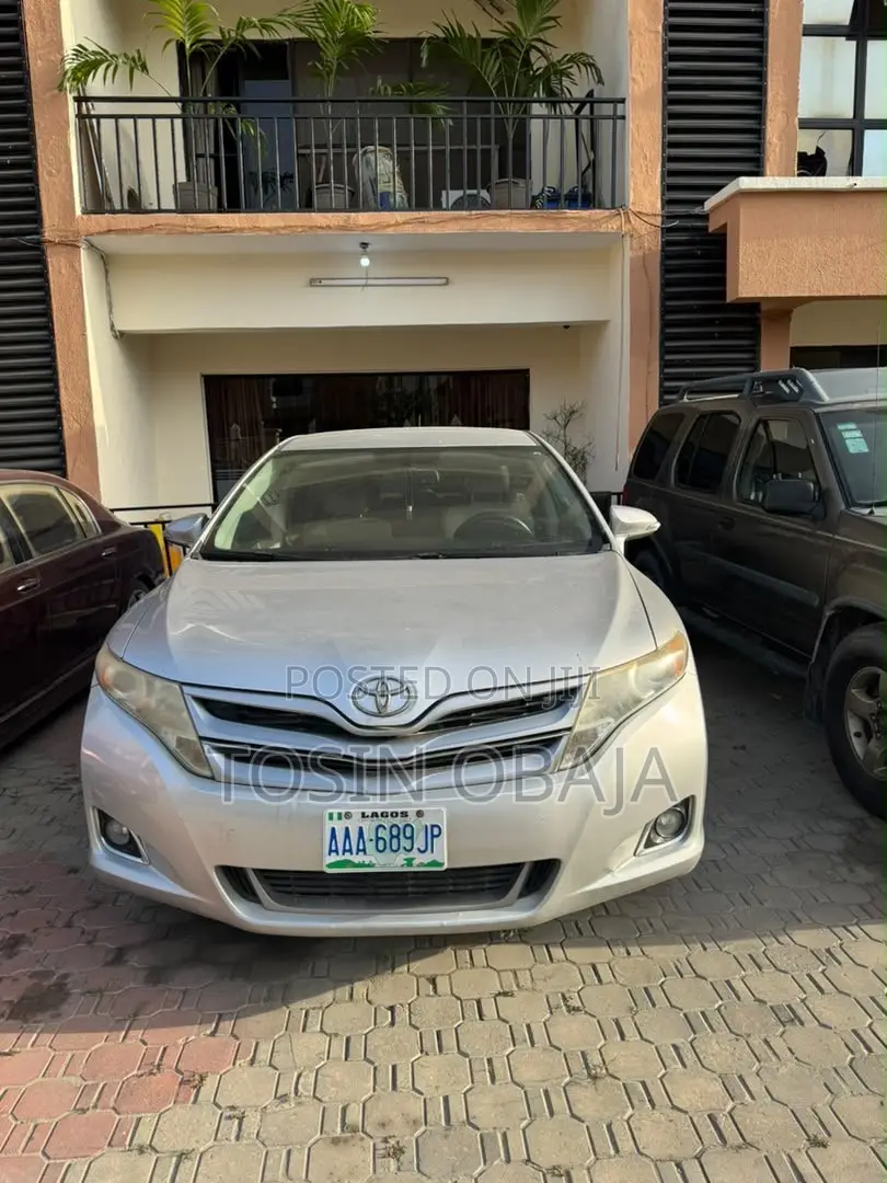 Toyota Venza 2015 Silver