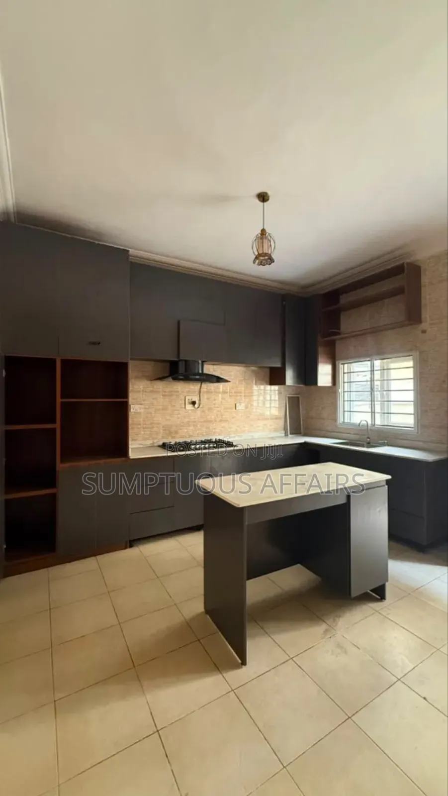 5bdrm Duplex in Ikota for rent