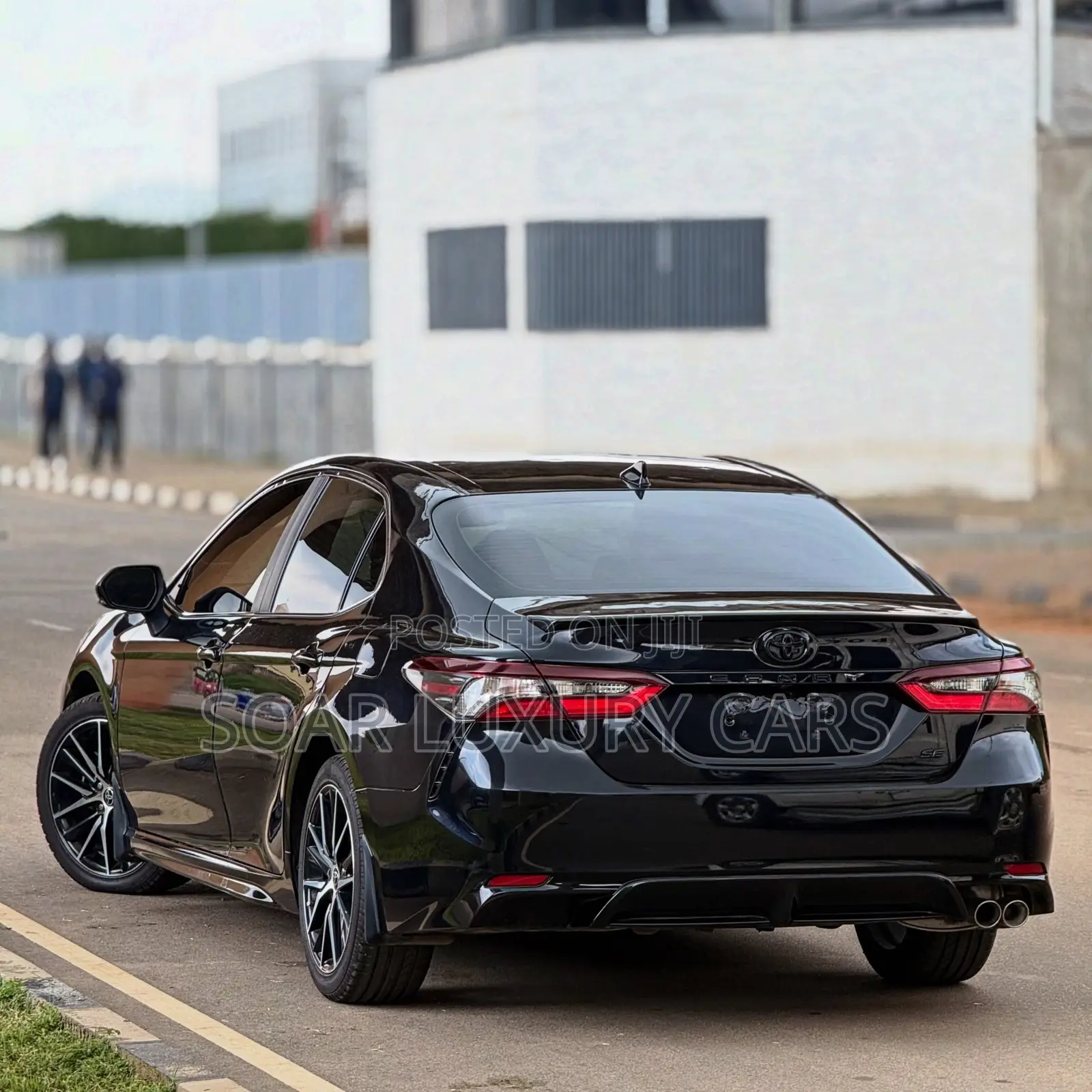 Toyota Camry SE Nightshade 2021 Black