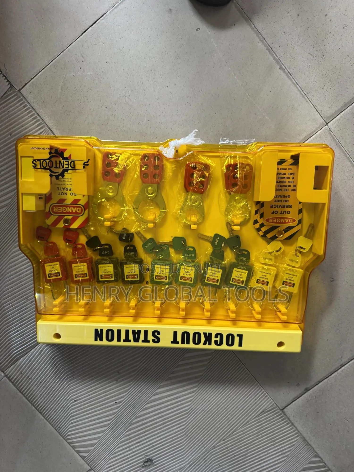🔒 LOTO Lockout Station – Complete Lockout/Tagout Kit