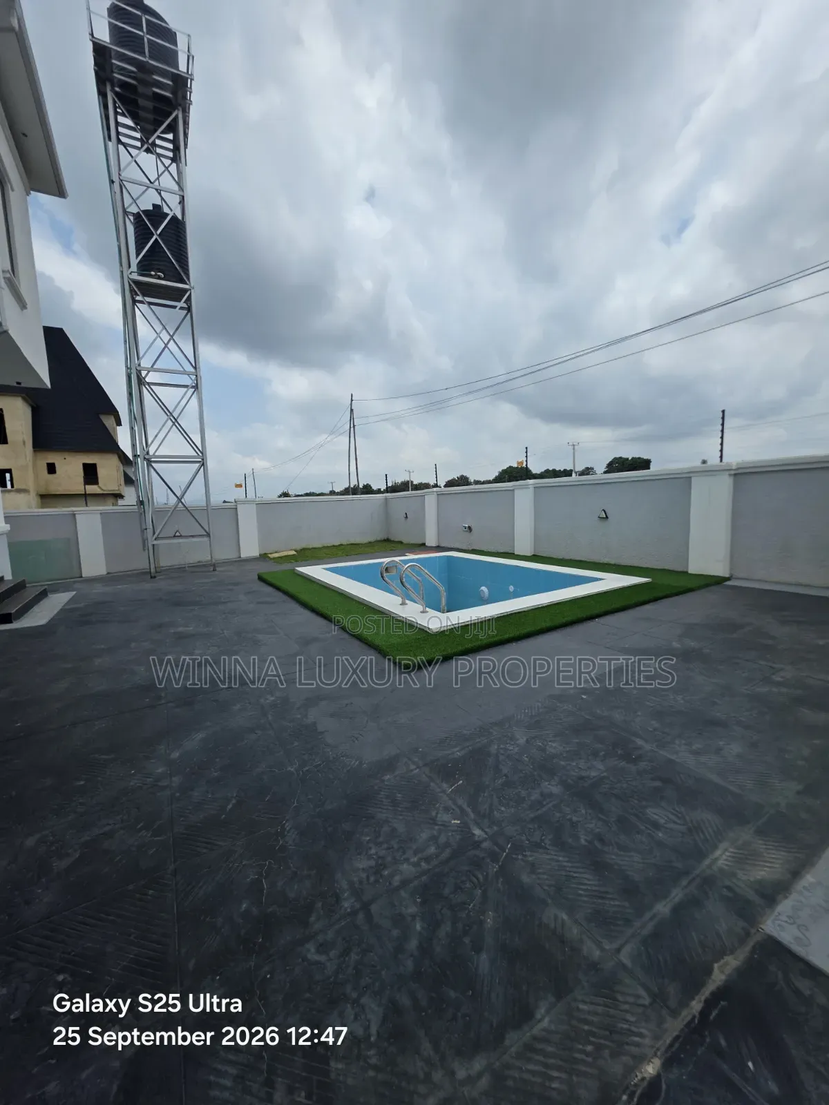7bdrm Mansion in Faplins, Lokogoma for sale