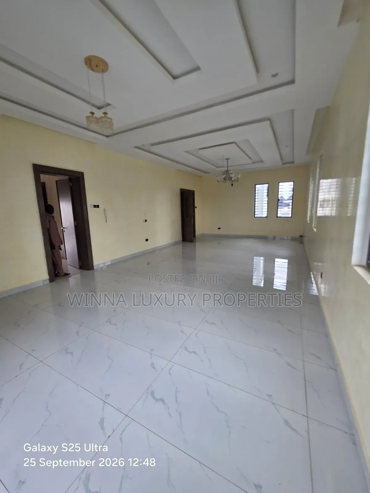 7bdrm Mansion in Faplins, Lokogoma for sale