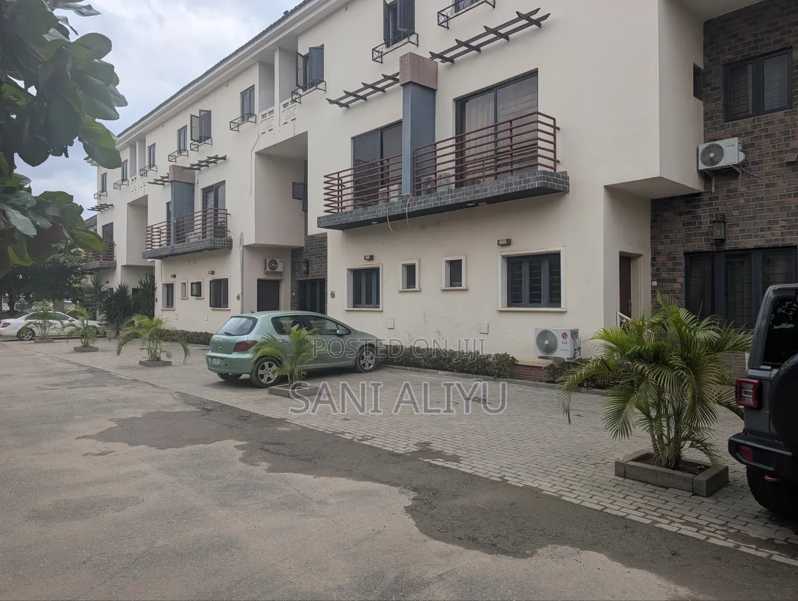 5bdrm Townhouse/Terrace in Time 1 Apartment, Jahi for sale