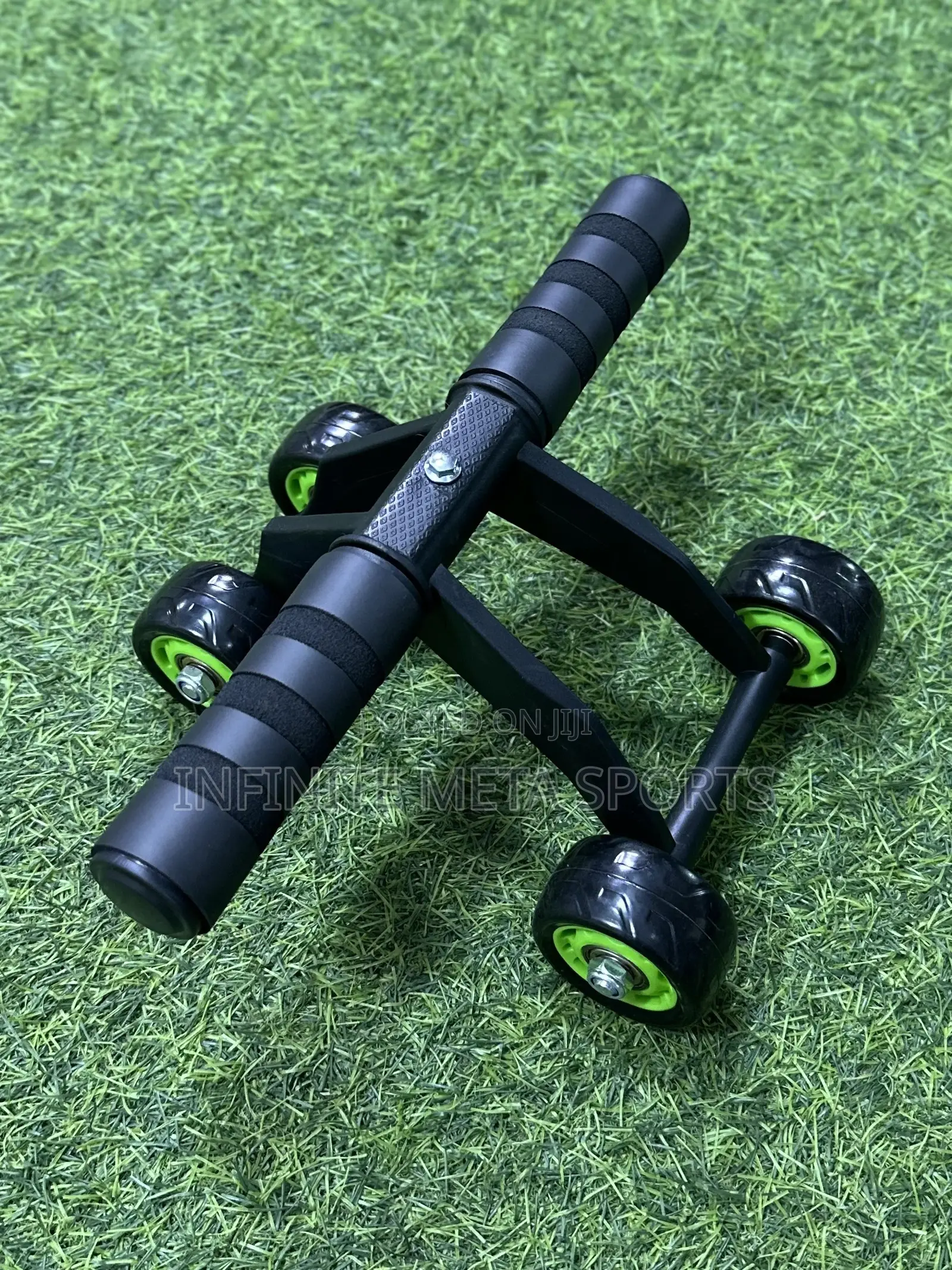 Brand New 4 Wheel Ab Roller
