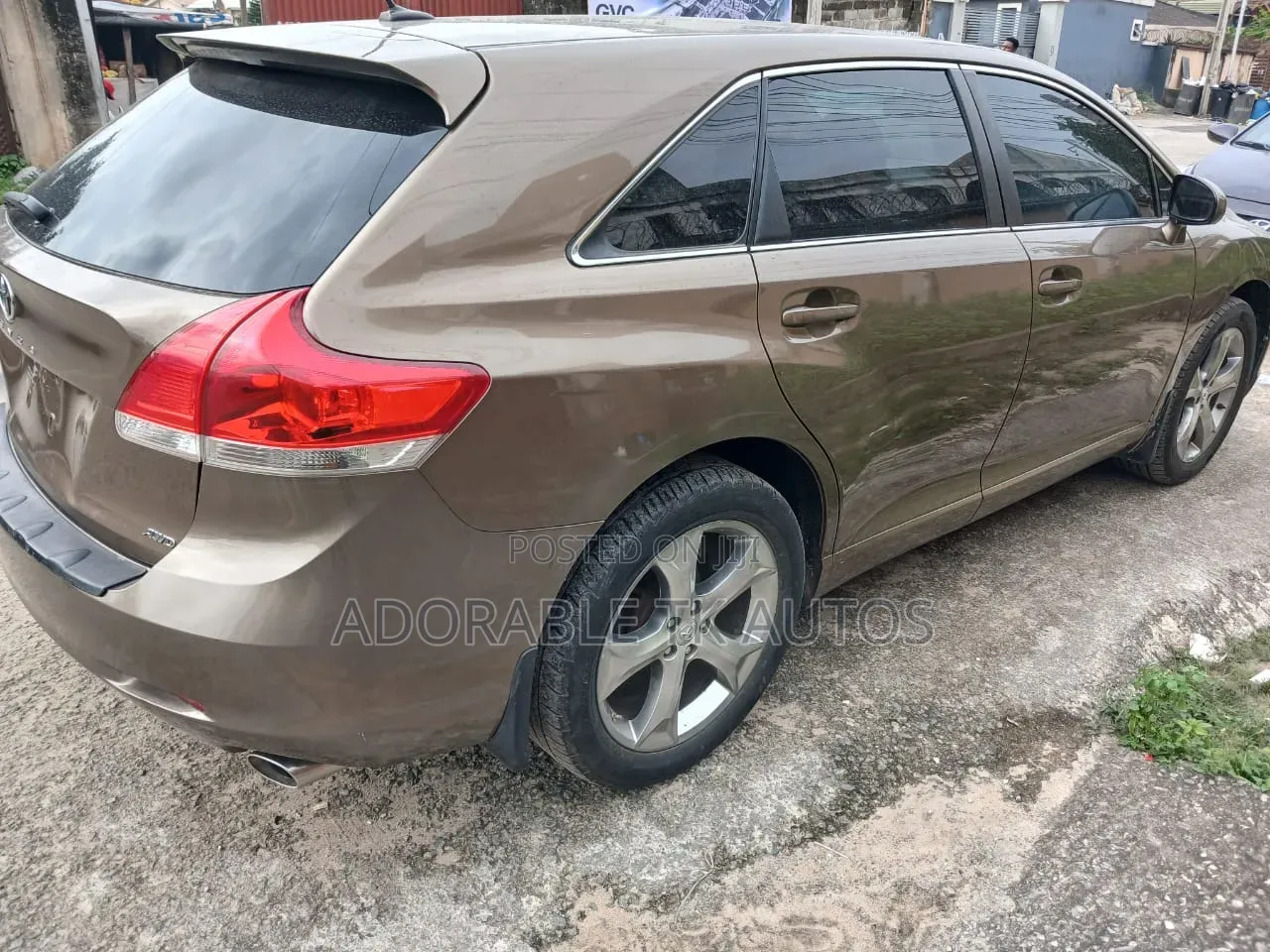 Toyota Venza V6 AWD 2010 Brown
