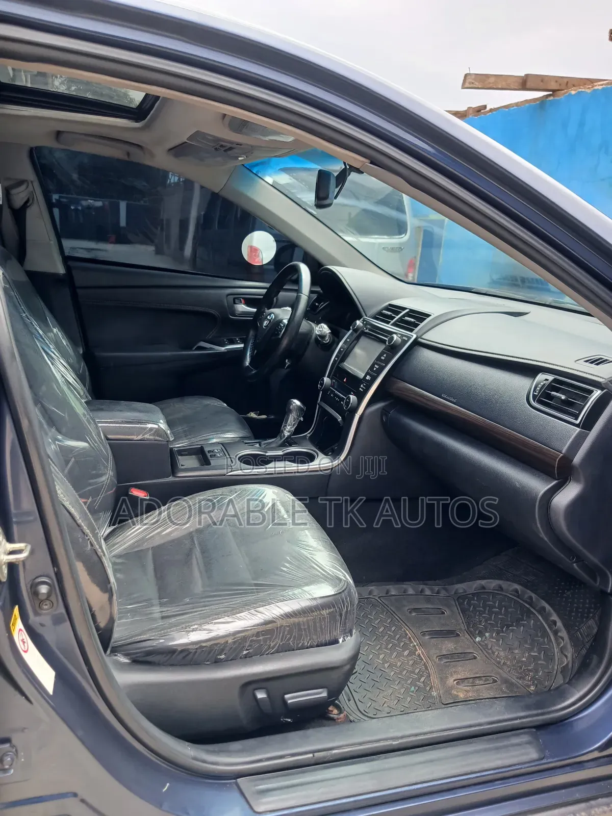 Toyota Camry XLE 4dr Sedan (3.5L 6cyl 6A) 2015 Blue