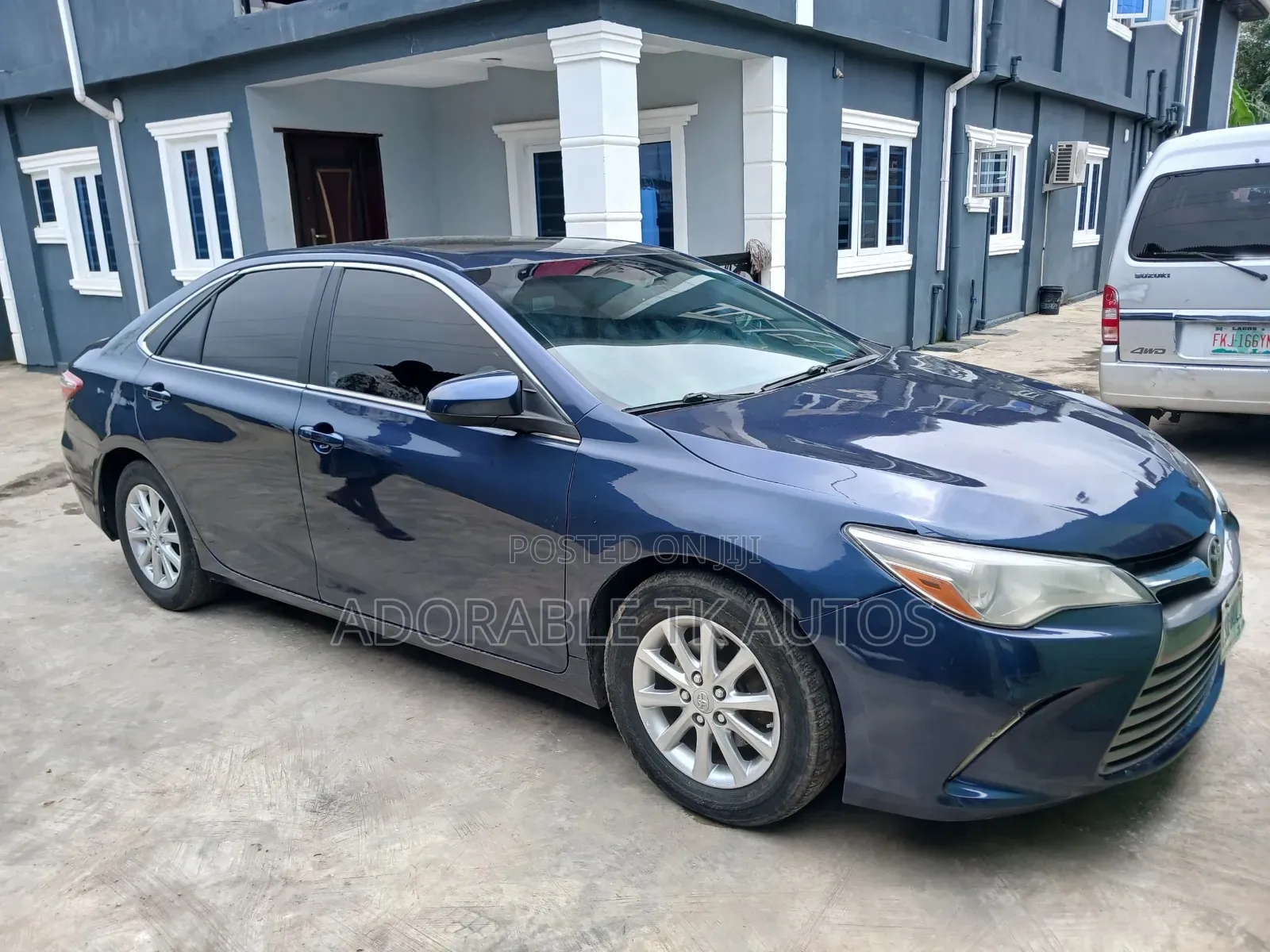 Toyota Camry XLE 4dr Sedan (3.5L 6cyl 6A) 2015 Blue