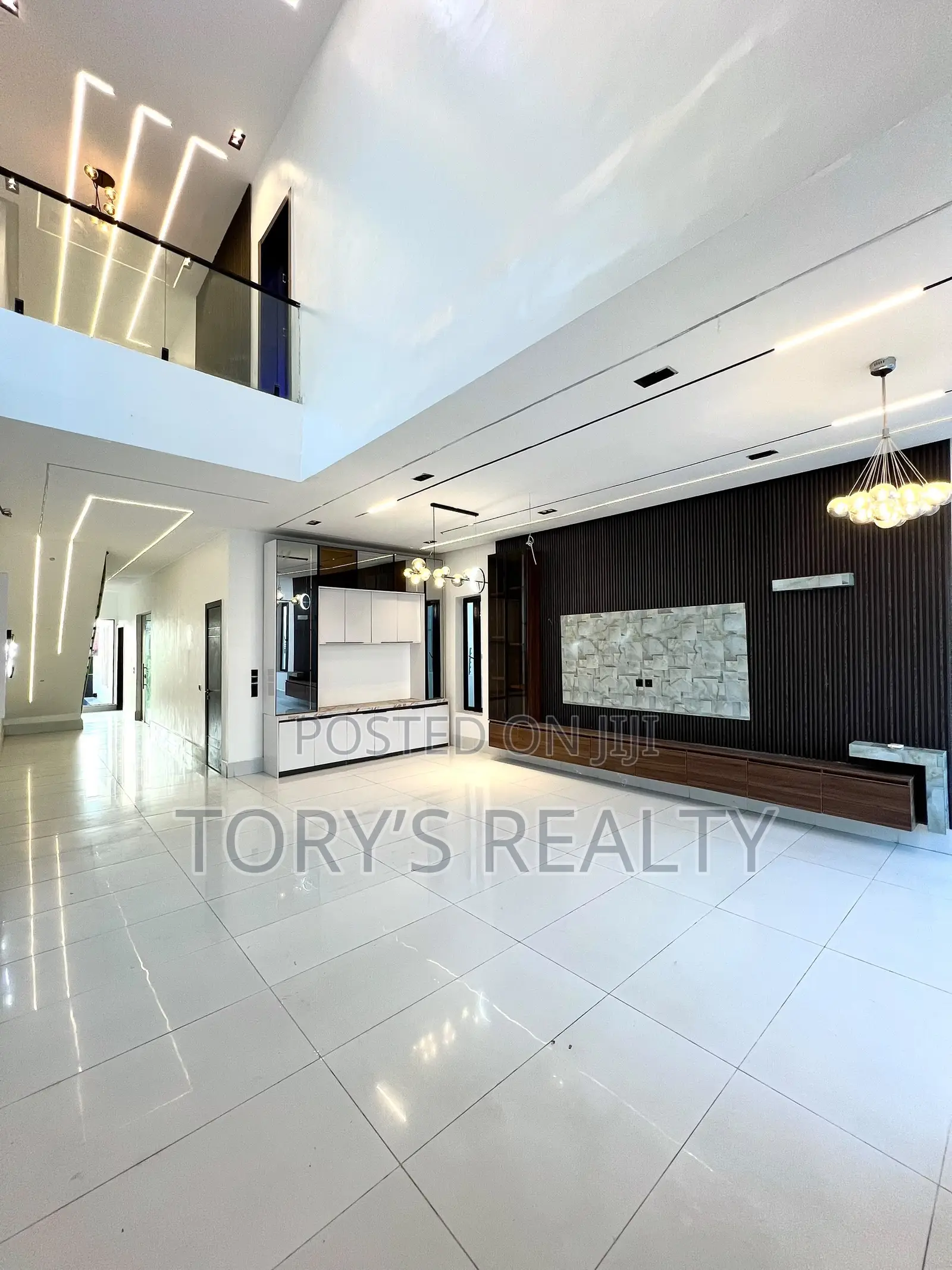 5bdrm Duplex in Ado / Ajah for sale