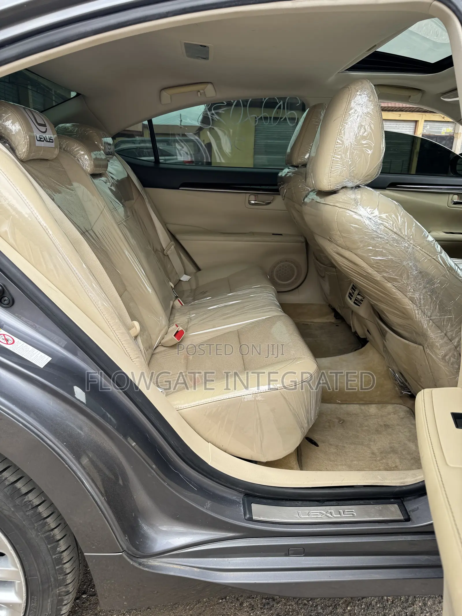 Lexus ES 350 FWD 2014 Gray