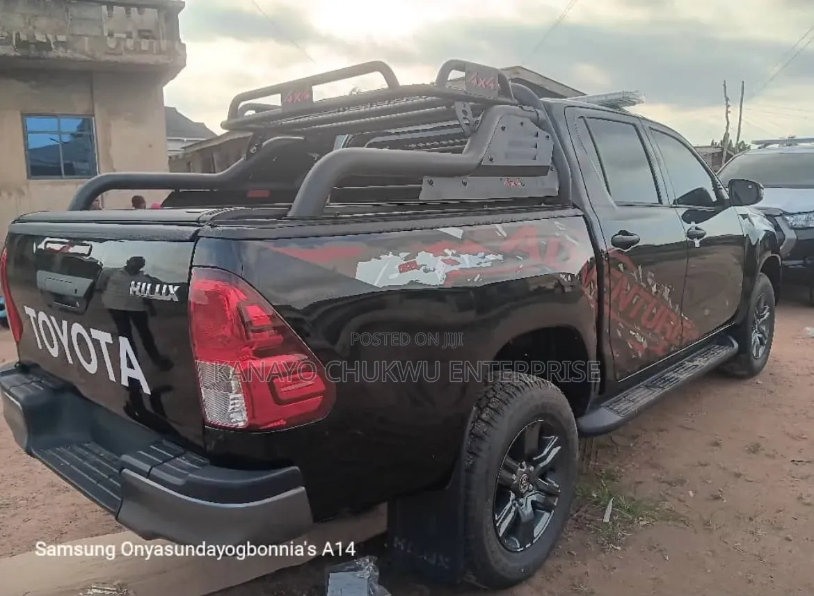 Rolling Boot Cover for Toyota Tundra / Toyota Hilux