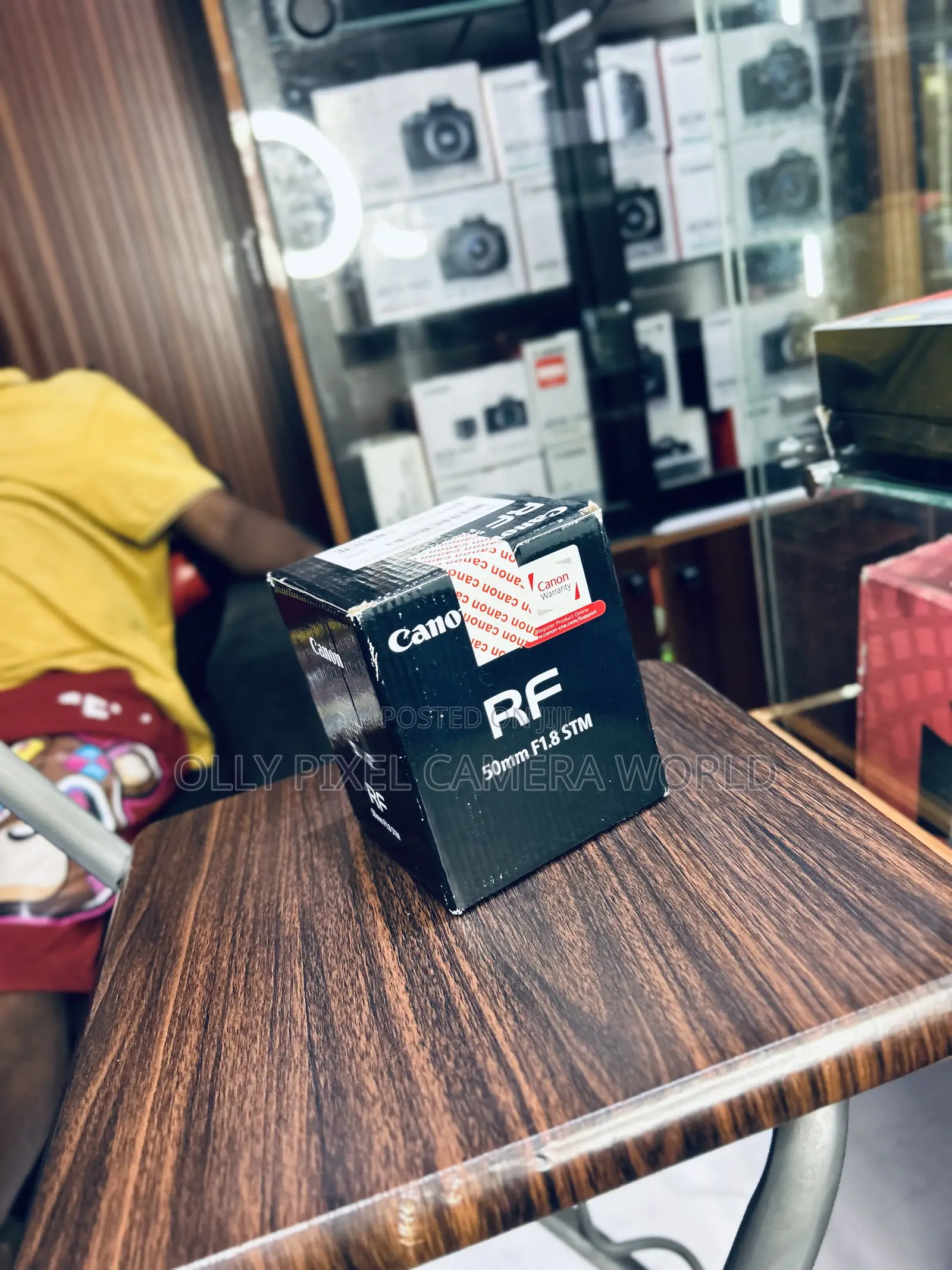 Canon RF 50mm 1.8 STM