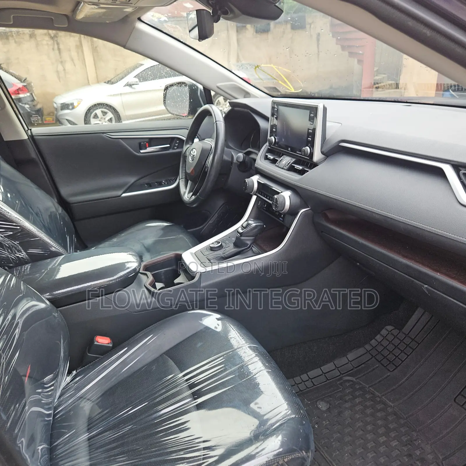 Toyota RAV4 Limited 2022 Blue
