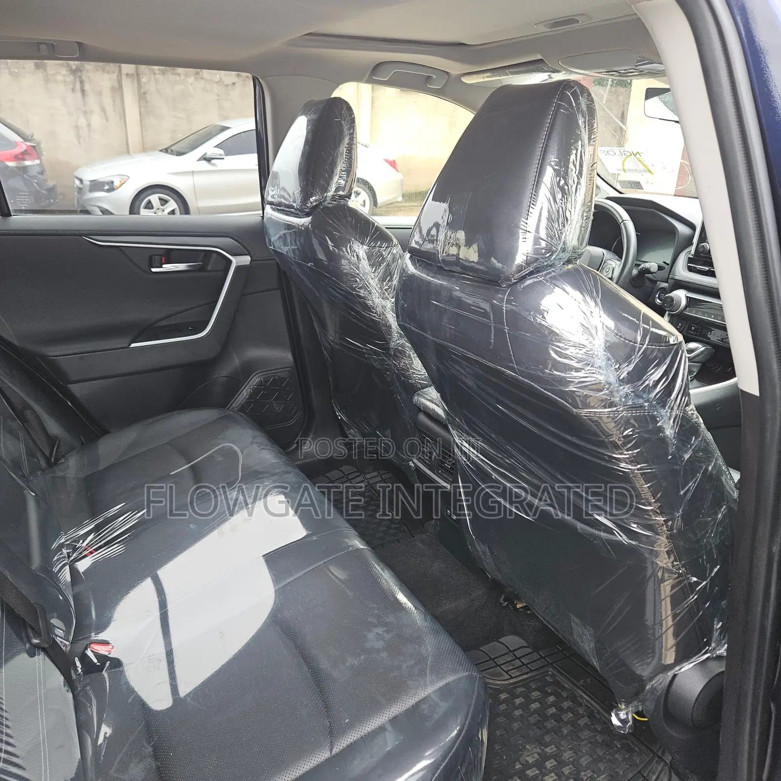 Toyota RAV4 Limited 2022 Blue