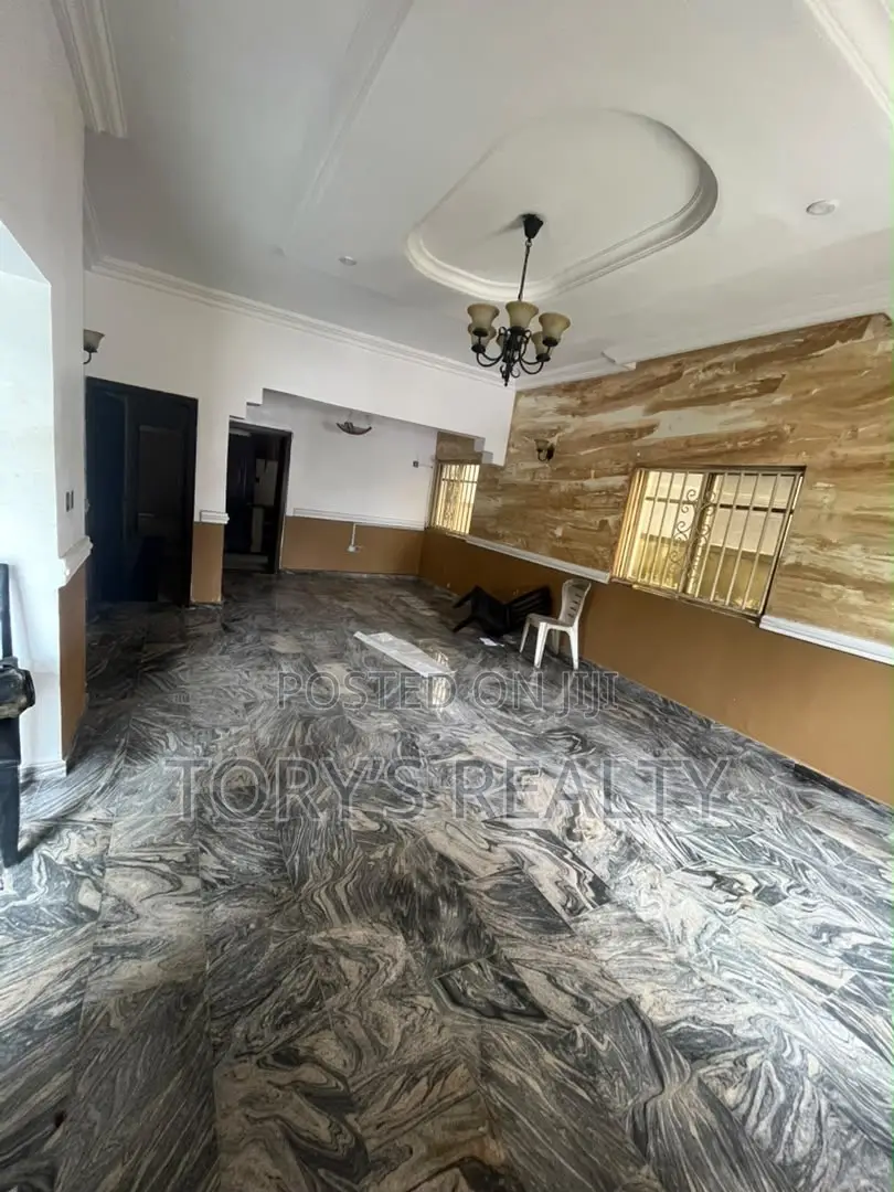 2bdrm Apartment in Ikota for rent