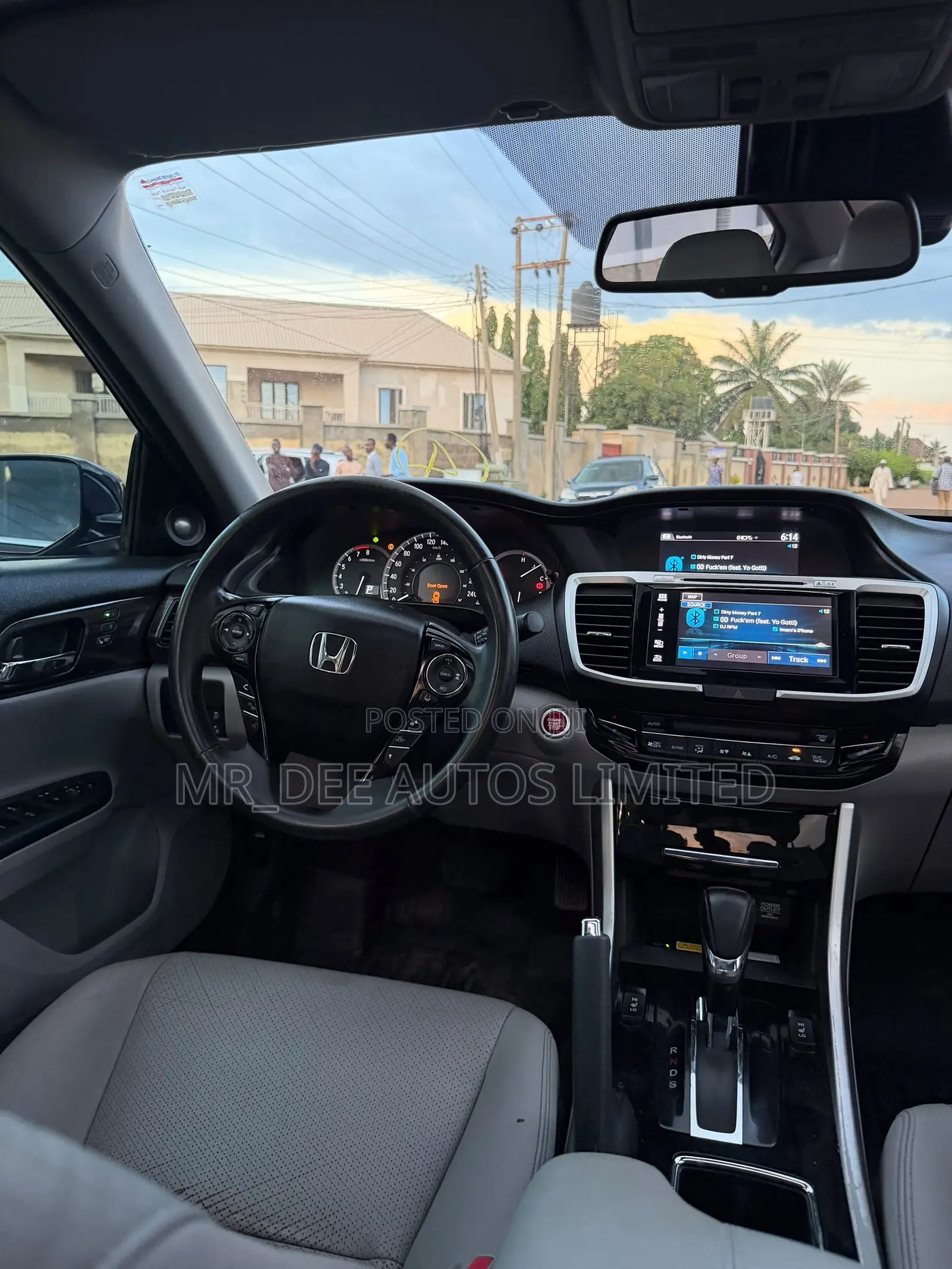 Honda Accord Touring V6 4dr Sedan FWD (3.5L 6cyl 6A) 2017 Gray
