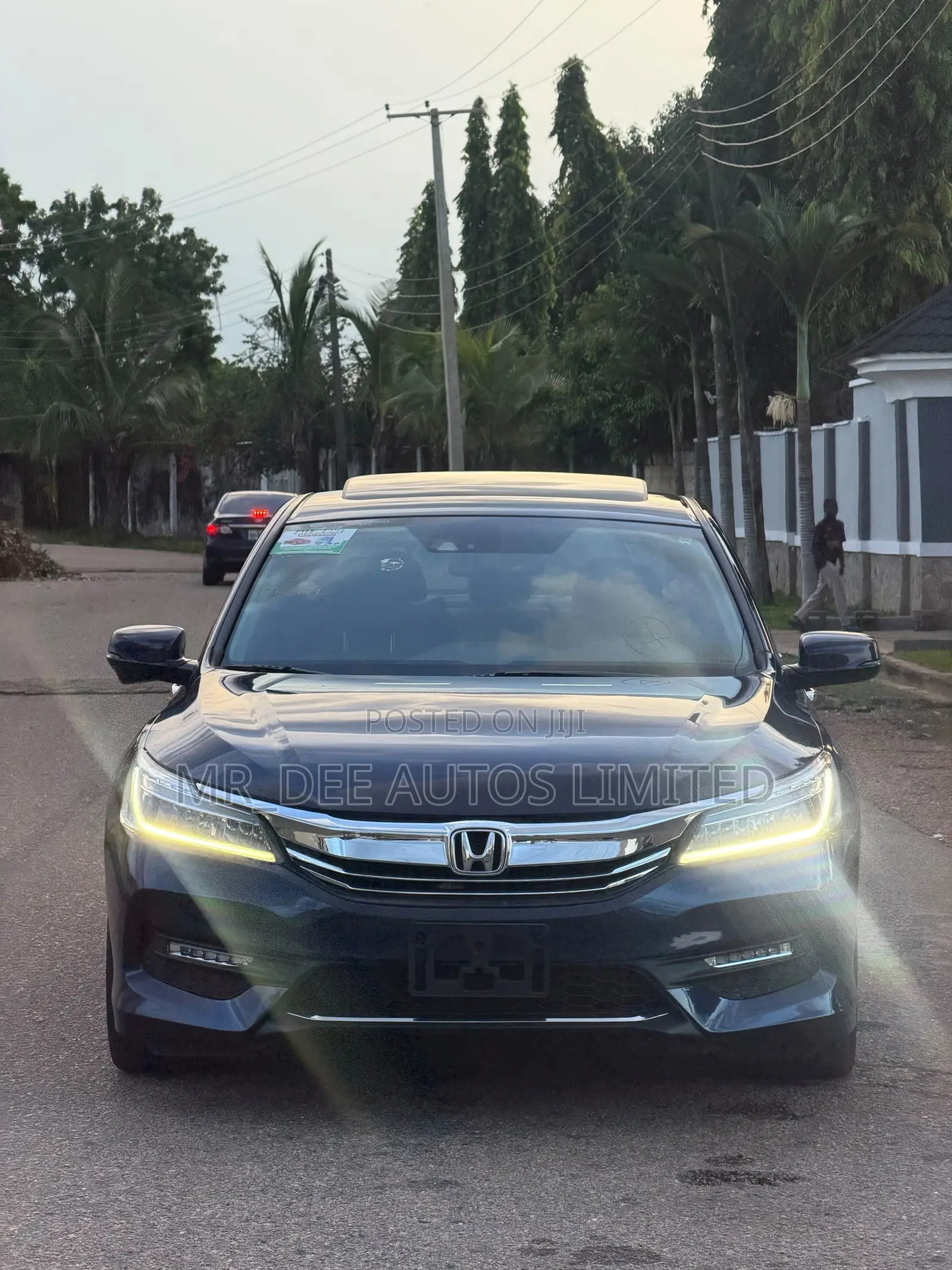 Honda Accord Touring V6 4dr Sedan FWD (3.5L 6cyl 6A) 2017 Gray