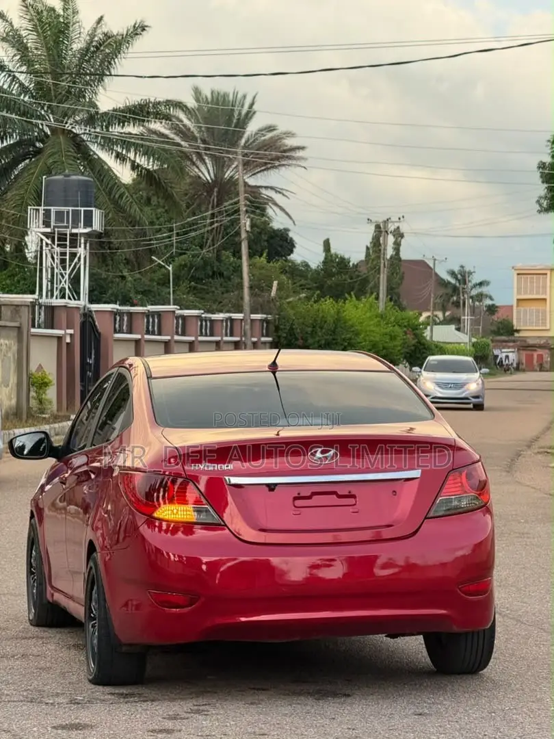 Hyundai Accent 2013 Red