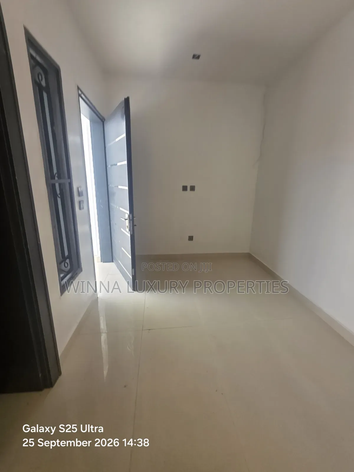 5bdrm Duplex in Citi Scape, Kaura for sale
