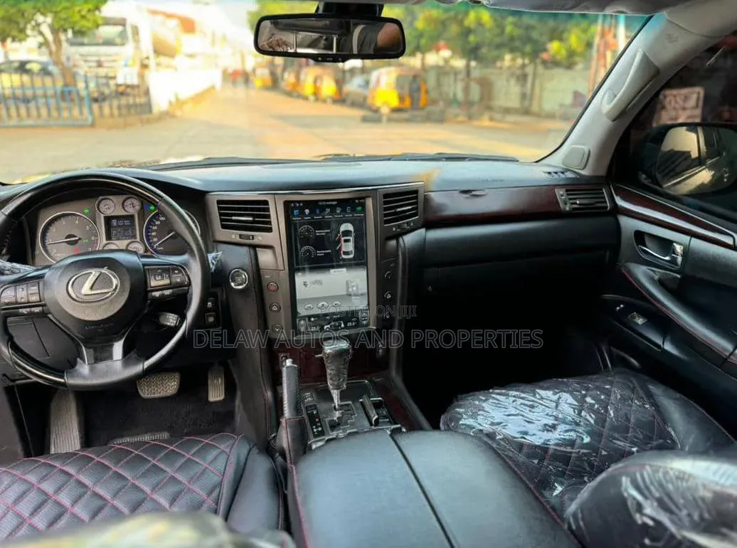 Lexus LX 570 2011 Black