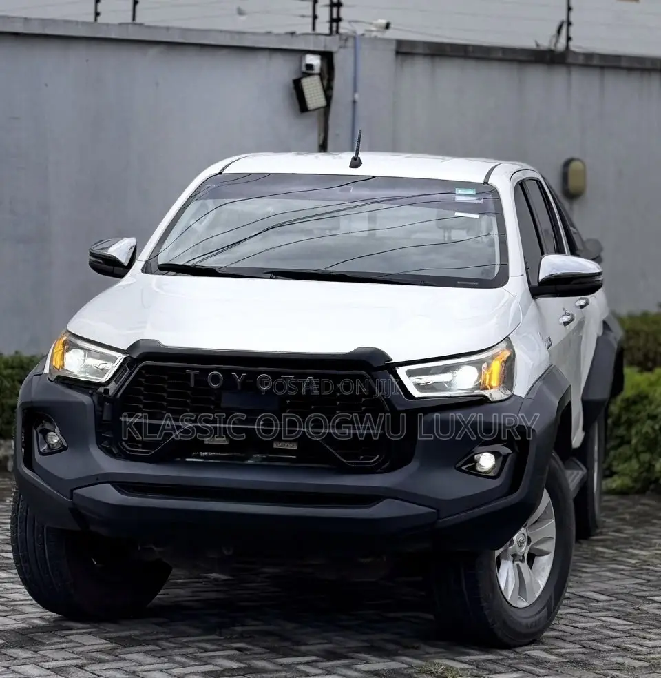 Toyota Hilux Revo Smart Cab Deisel 2.4 AWD 2020 White