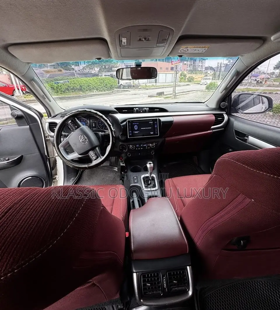 Toyota Hilux Revo Smart Cab Deisel 2.4 AWD 2020 White