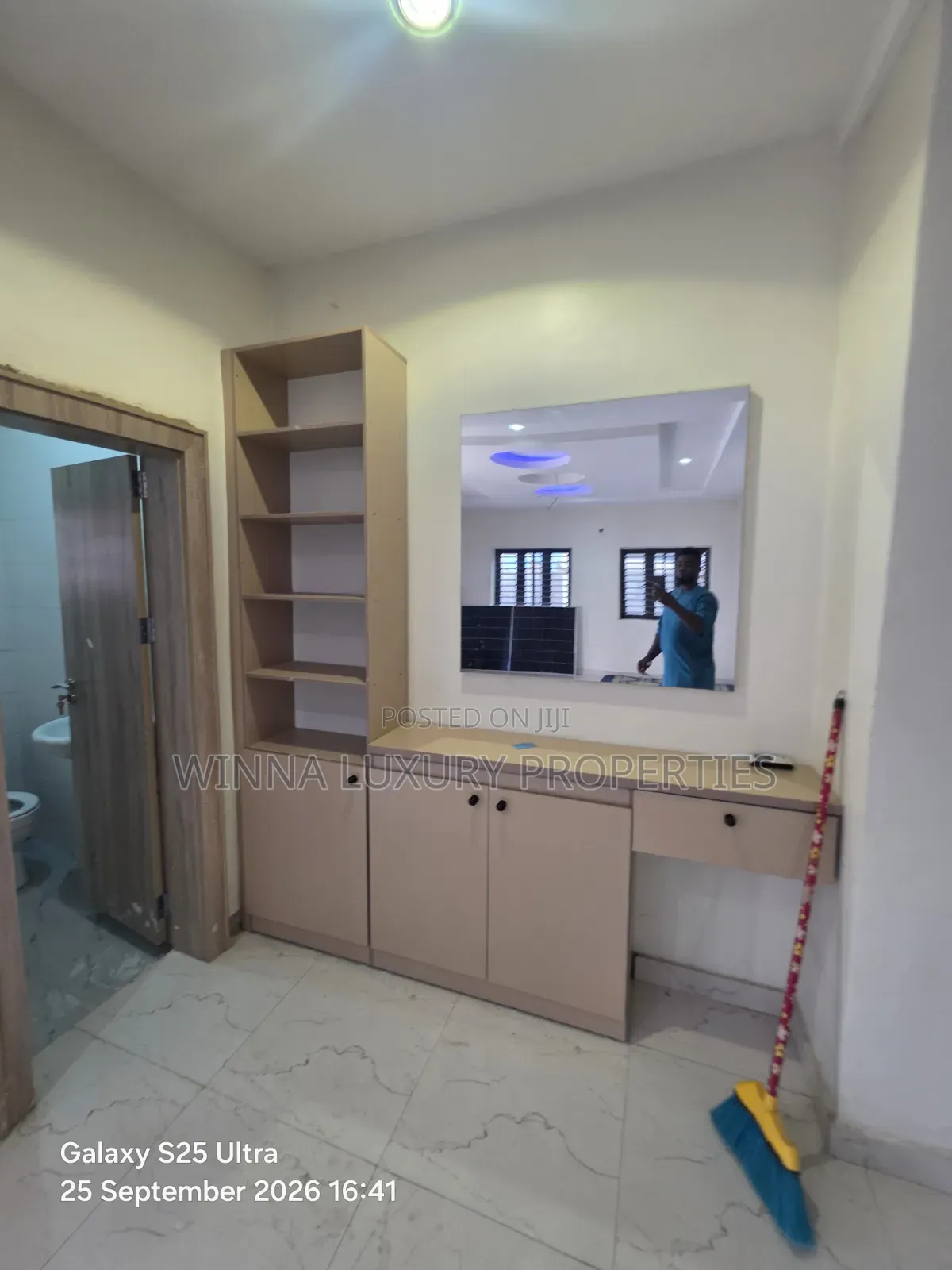 4bdrm Bungalow in Light Gold, Lugbe District for sale