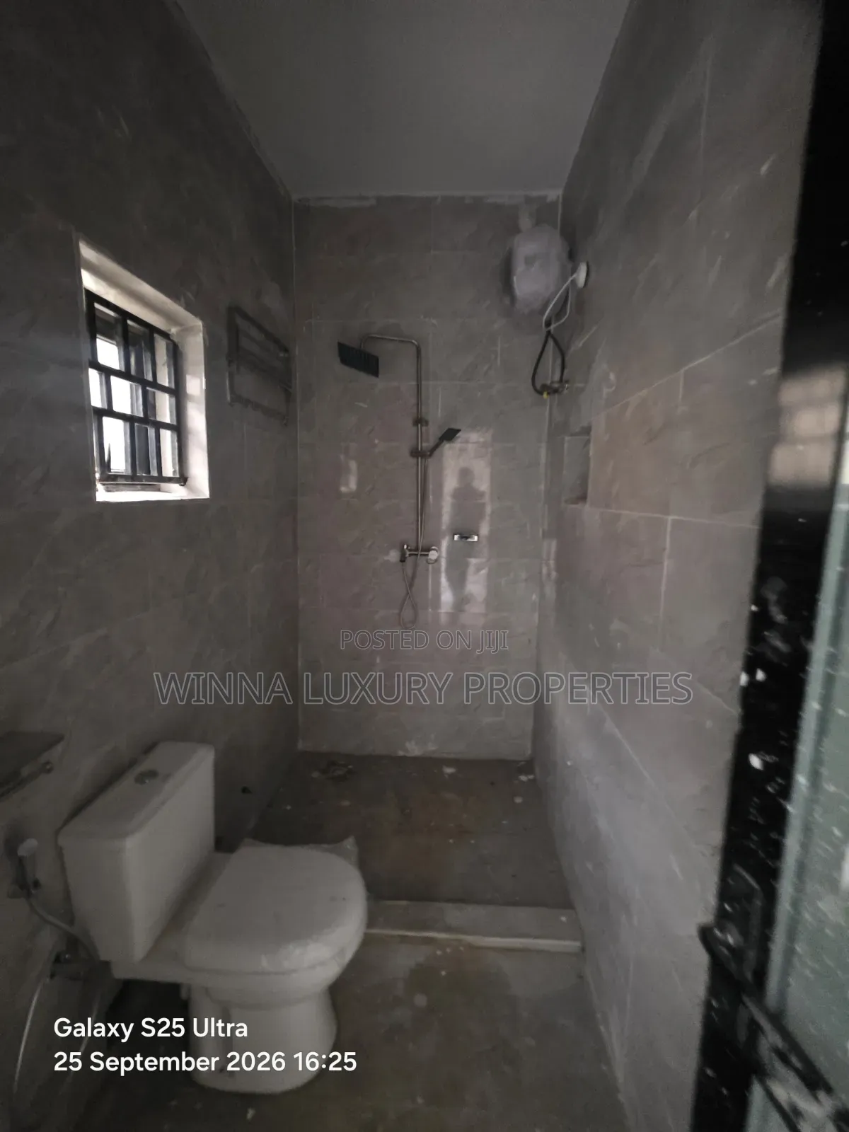 2bdrm Bungalow in Light Gold, Lugbe District for rent