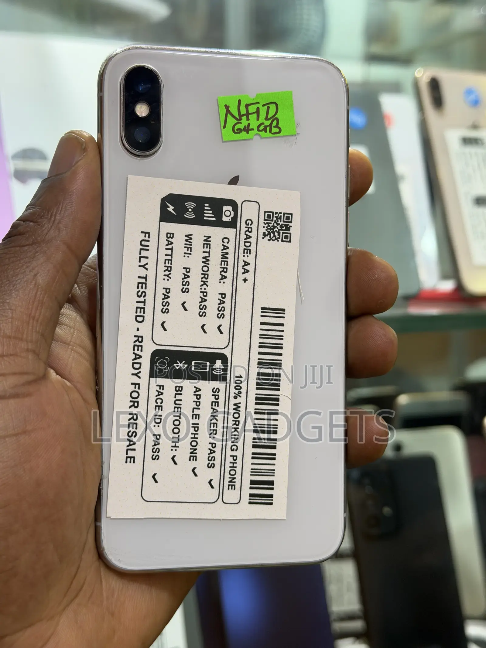 Apple iPhone X 64 GB White