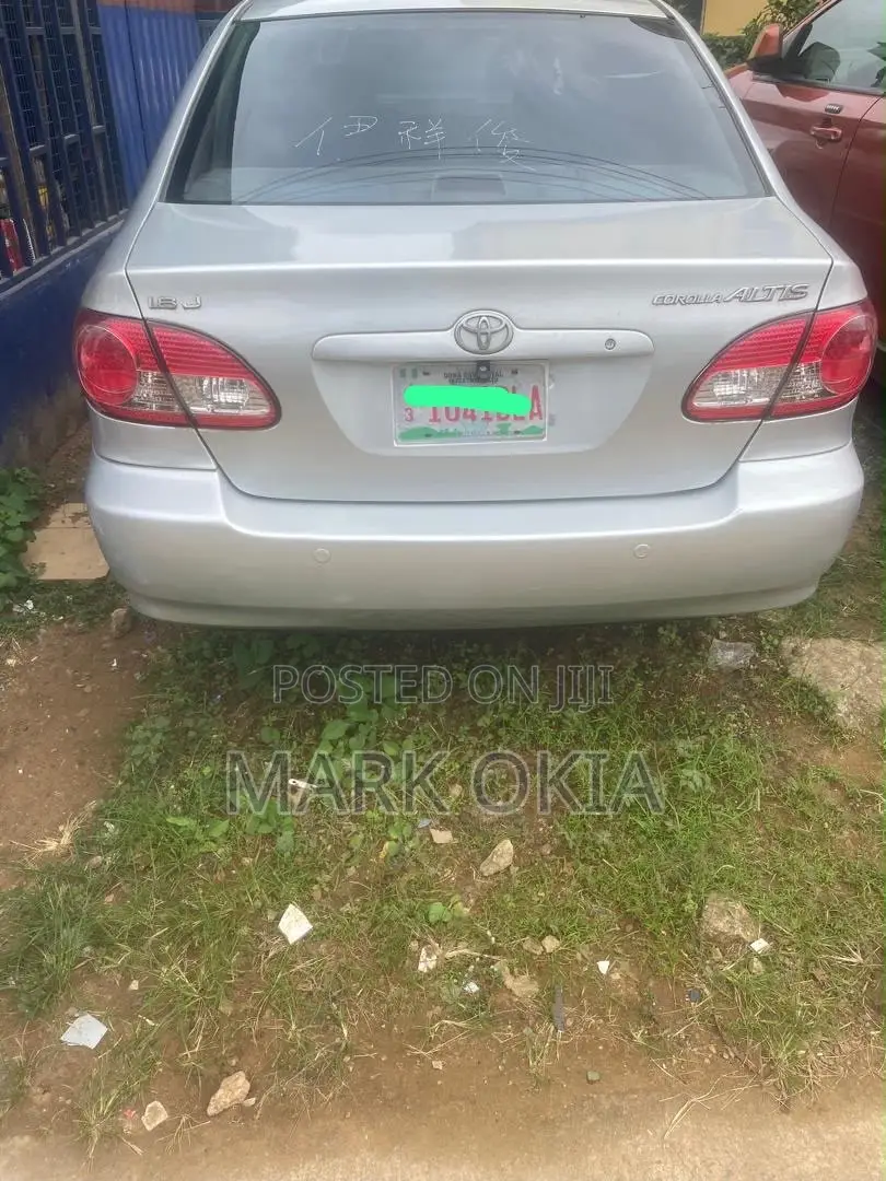 Toyota Corolla 2005 Silver