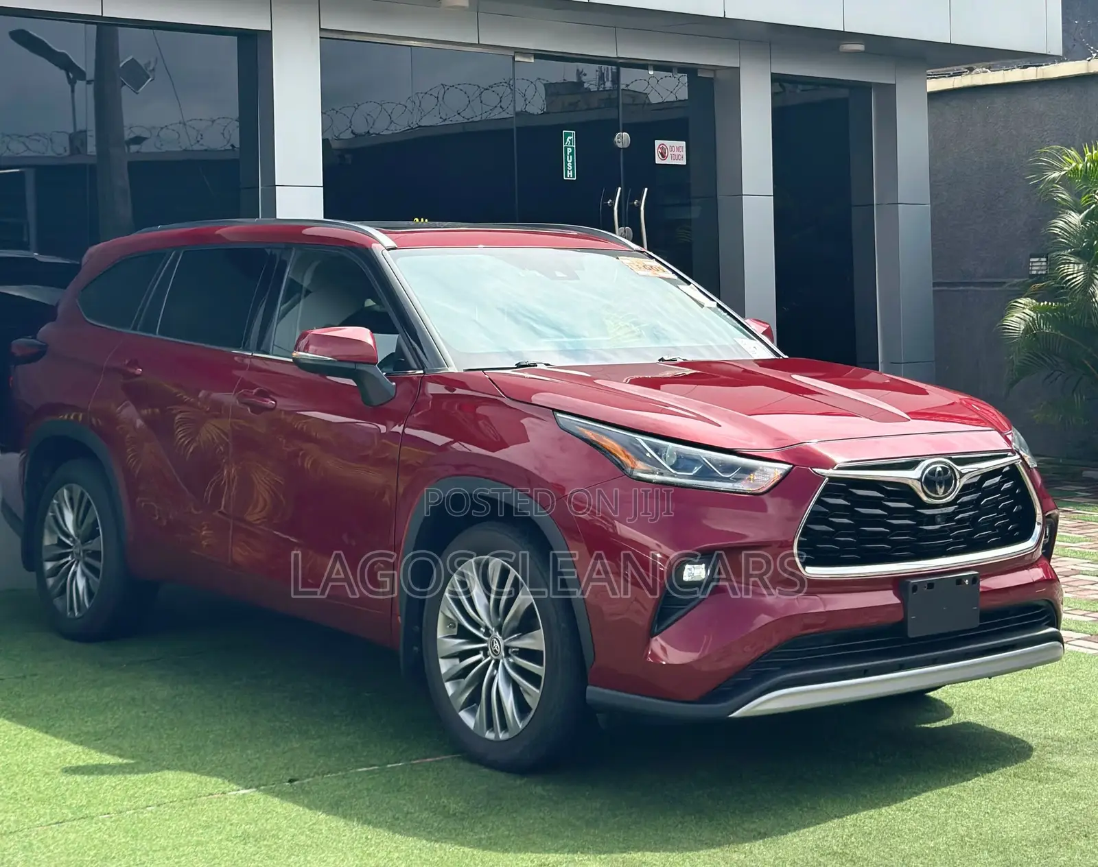 Toyota Highlander Platinum 2021 Red