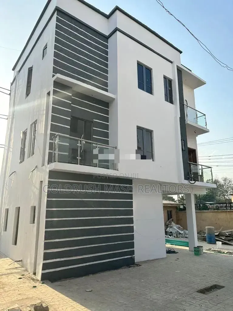 Furnished 4bdrm Duplex in Ikeja Gra for sale