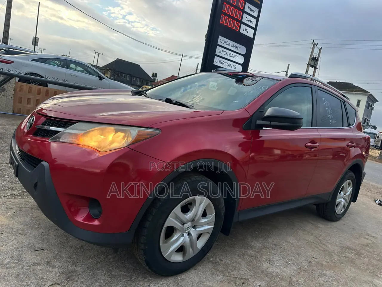 Toyota RAV4 2015 Red