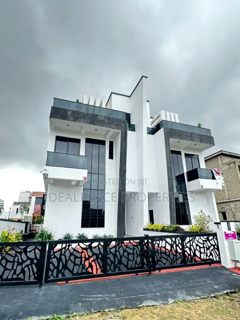 5bdrm Duplex in Ajah for sale