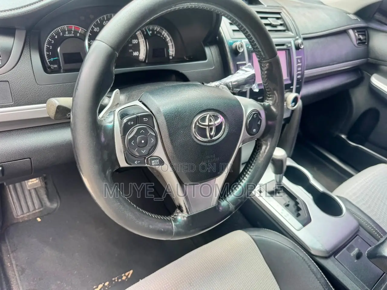 Toyota Camry SE V6 4dr Sedan (3.5L 6cyl 6A) 2013 Green