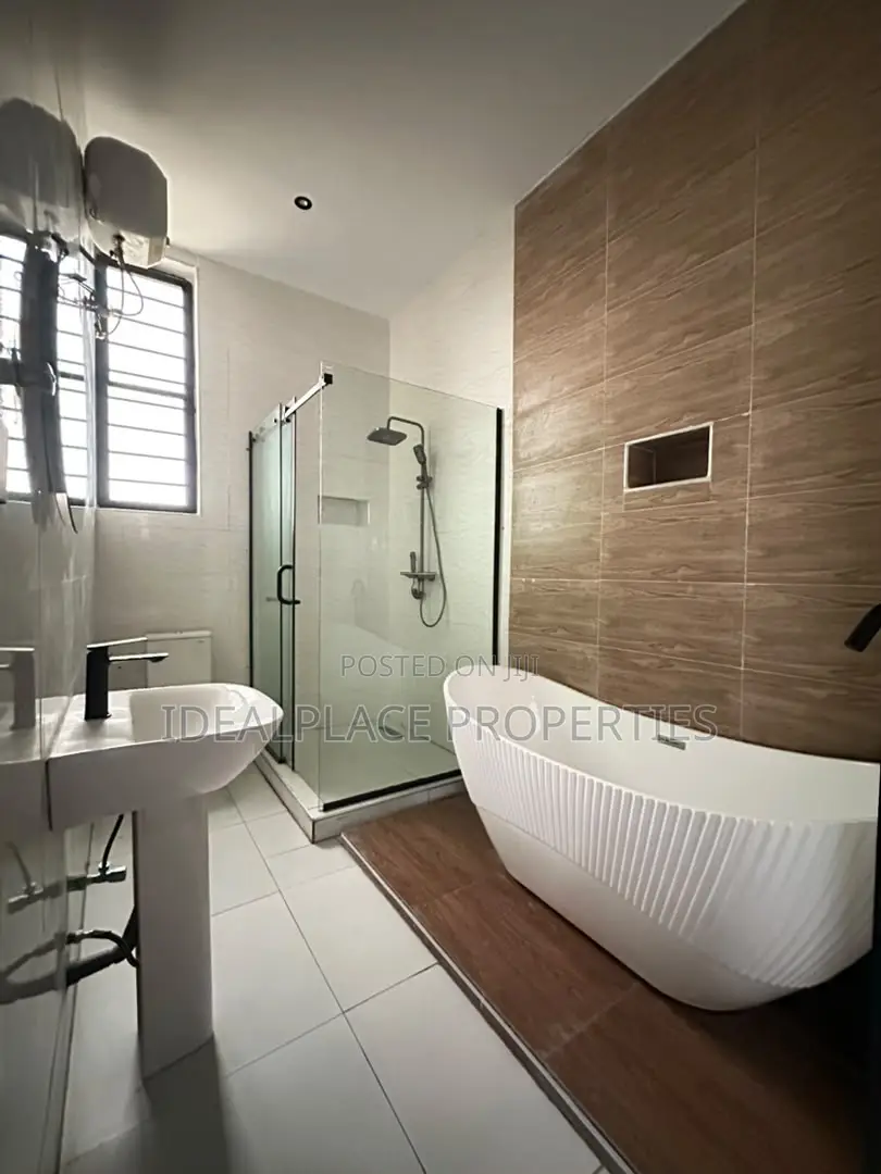 4bdrm Duplex in Ajah for sale