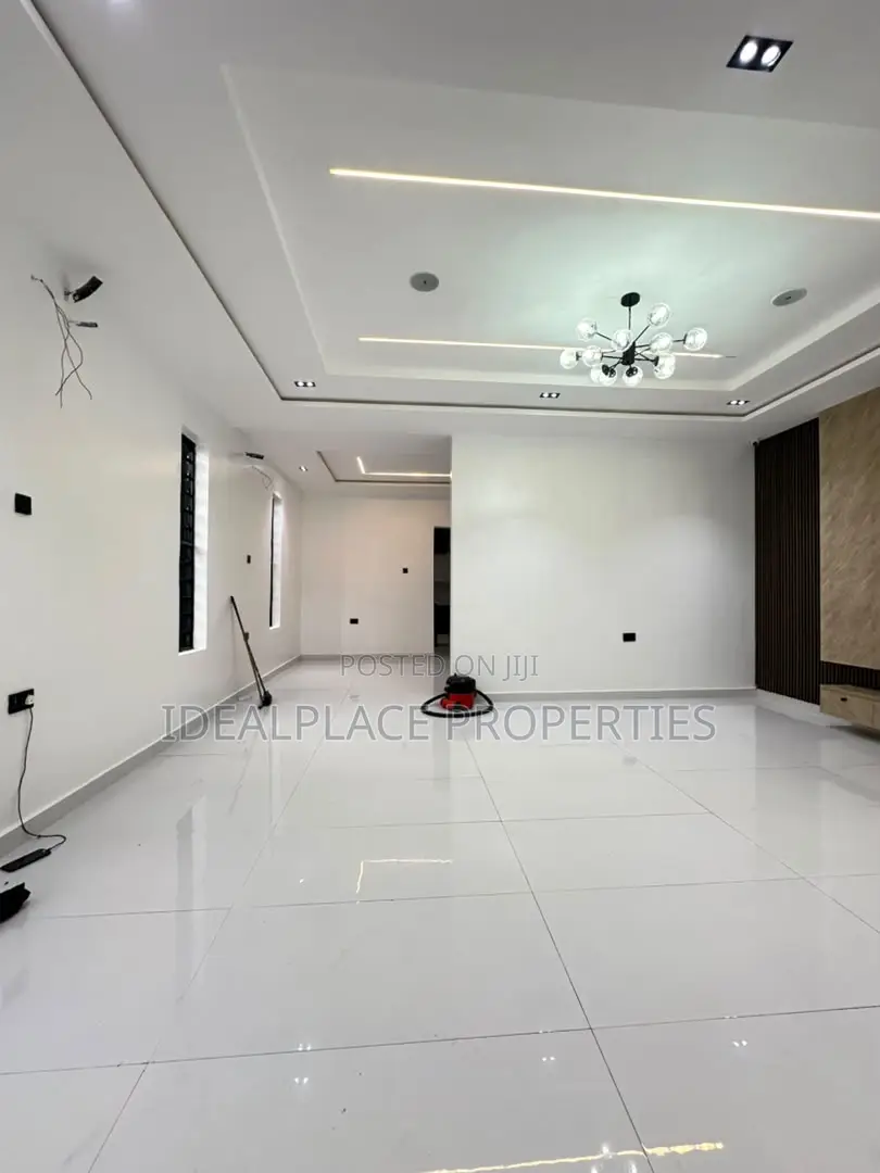 4bdrm Duplex in Ajah for sale
