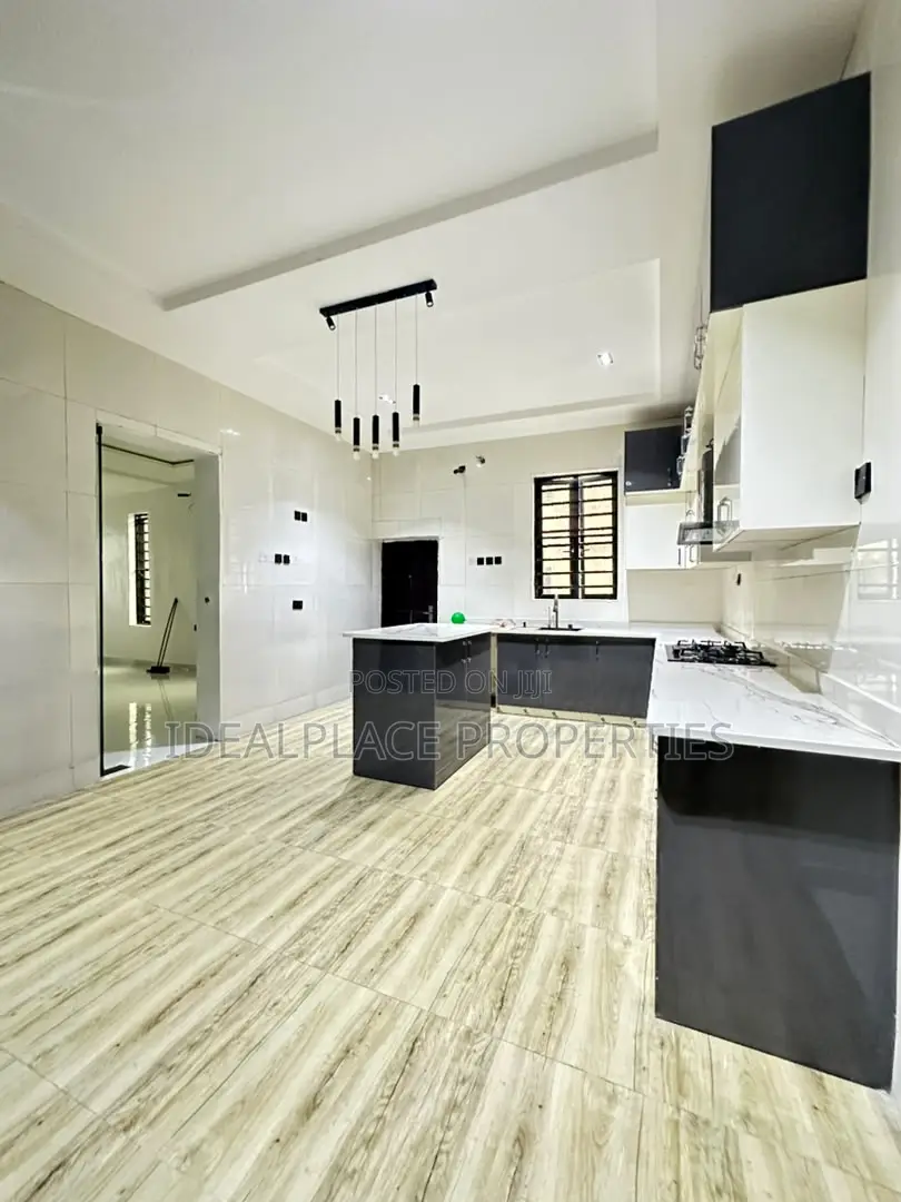4bdrm Duplex in Ajah for sale