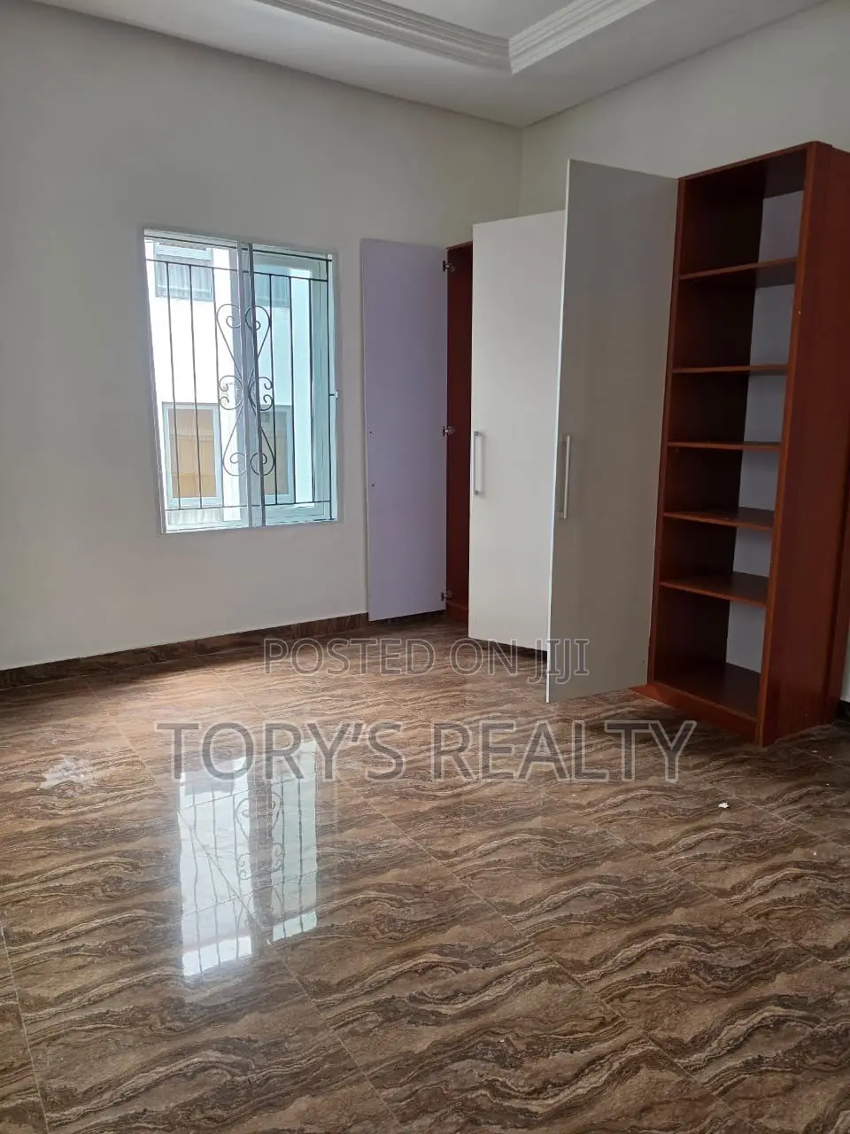 5bdrm Duplex in Parkview Estate for rent