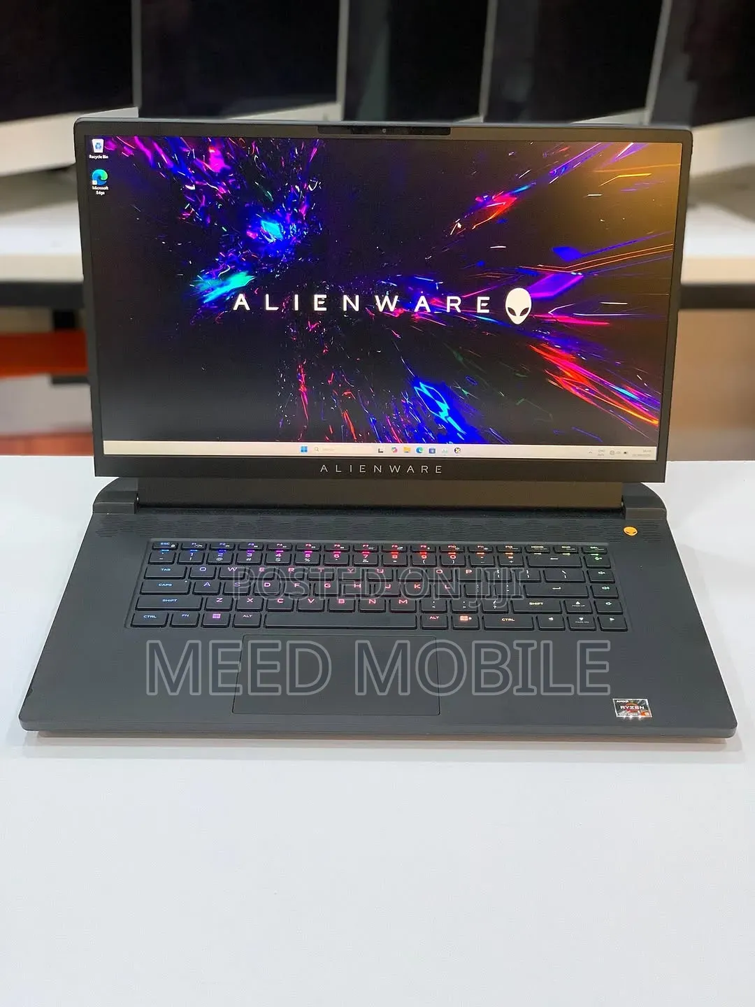 Laptop Alienware m17 R5 16GB AMD Ryzen 7 SSD 1T
