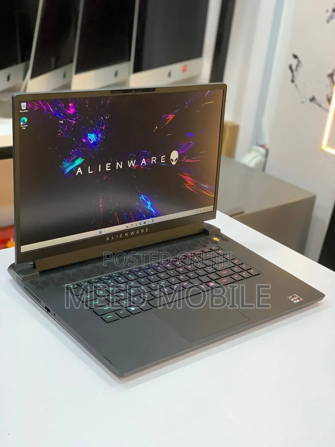 Laptop Alienware m17 R5 16GB AMD Ryzen 7 SSD 1T