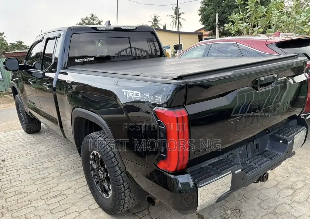 Toyota Tundra SR5 Double Cab 8.1' Bed 2023 Black