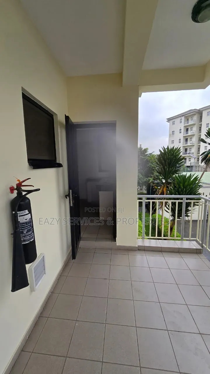 3bdrm Apartment in Gated And Secured, Old Ikoyi for rent