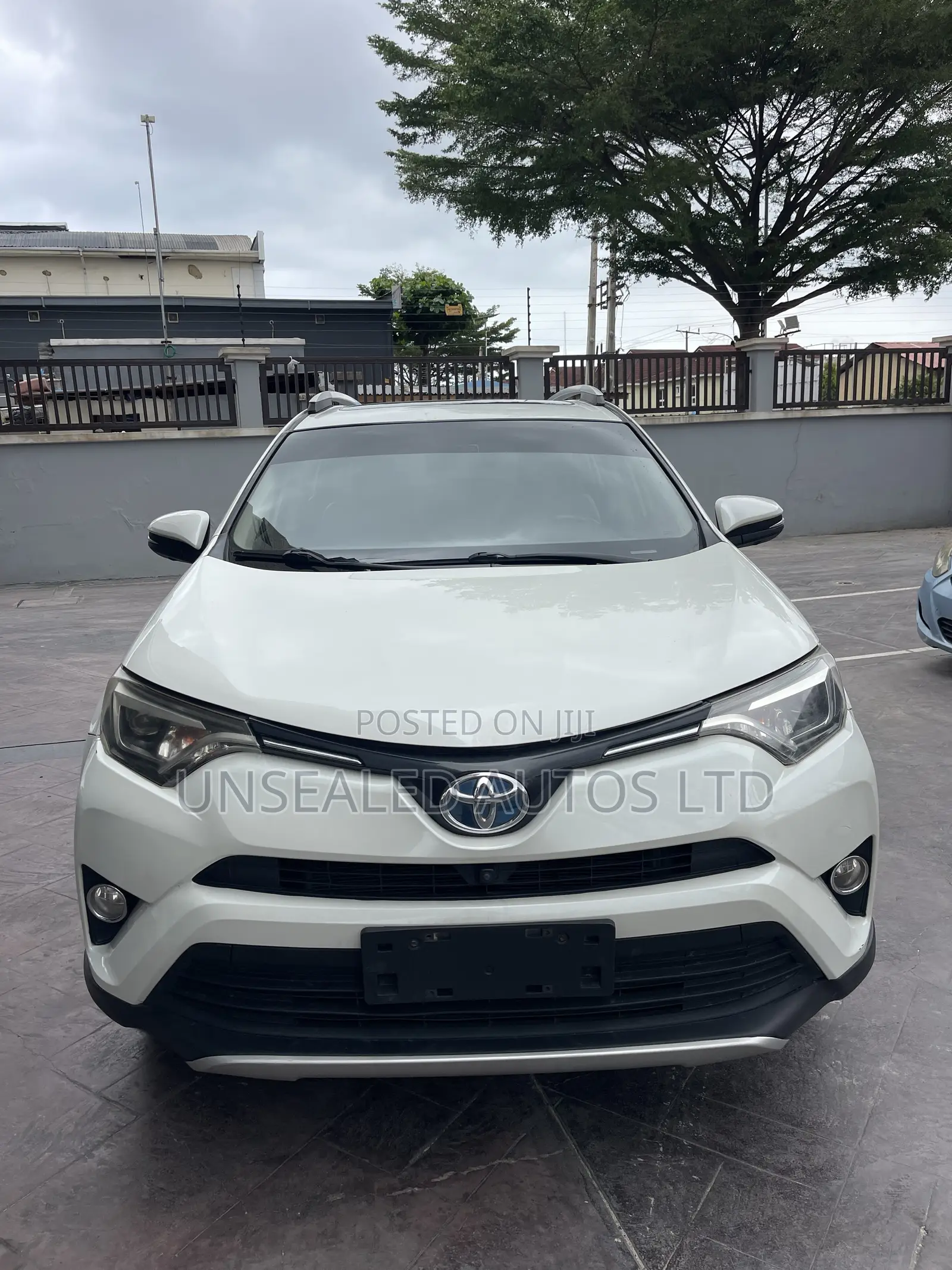 Toyota RAV4 2018 White