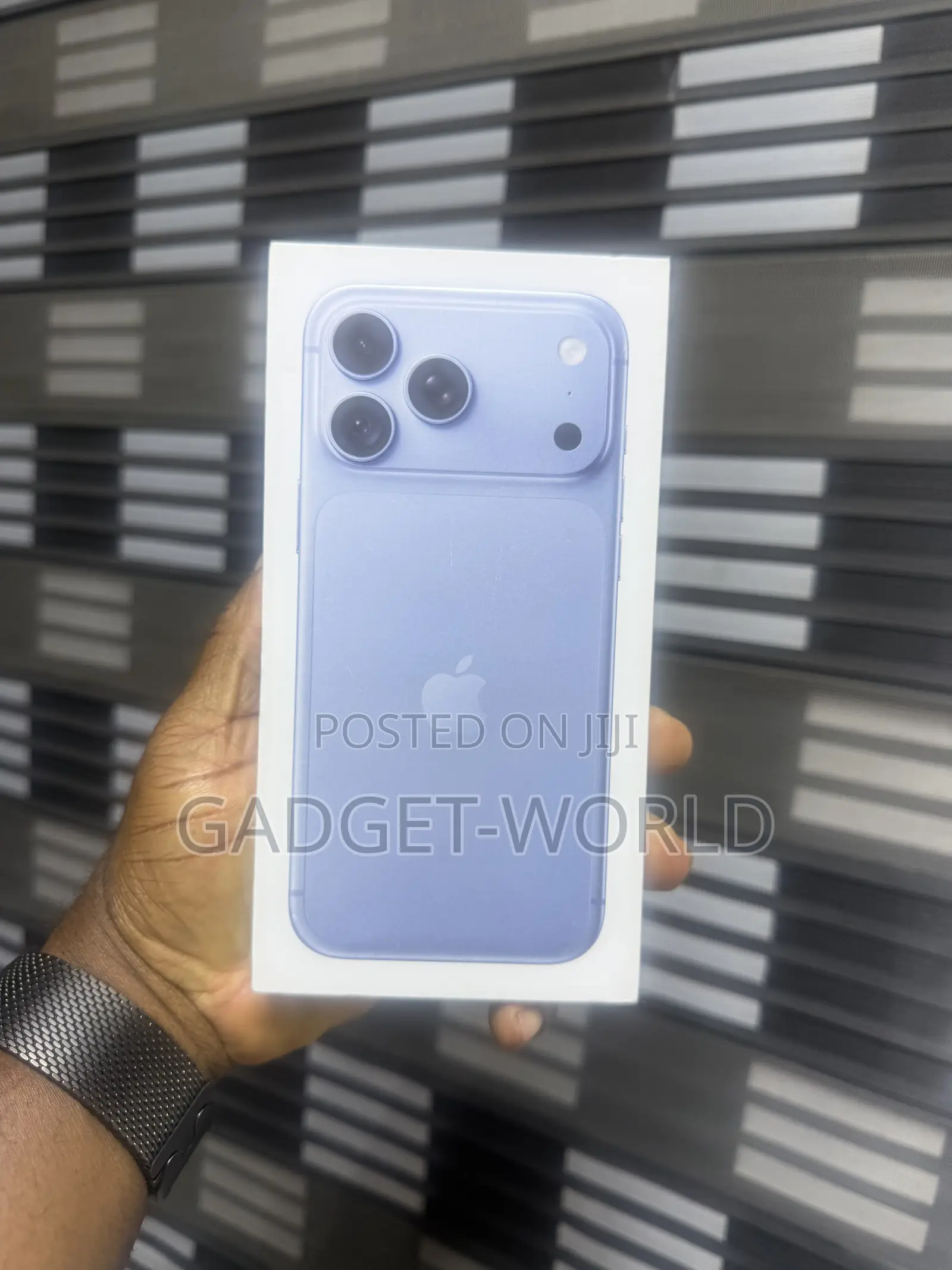 New Apple iPhone 18 Pro 1 TB Blue