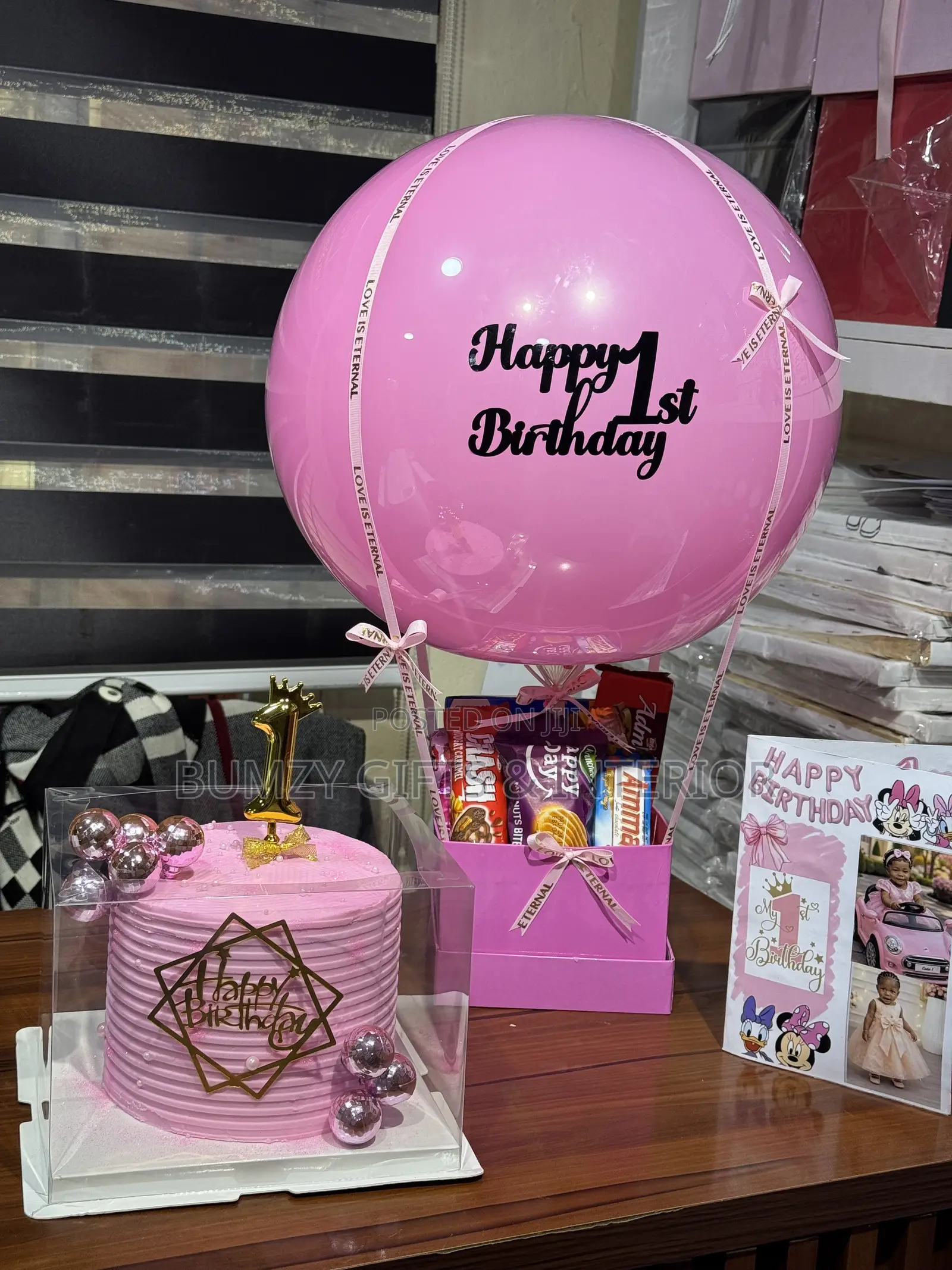 Money Bouquet , Hotair Ballon, Flowers