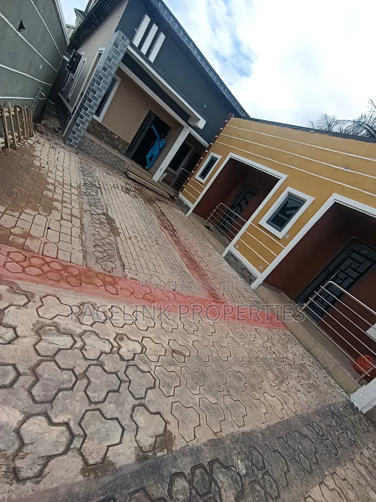1bdrm Room & Parlour in Ayobo for rent